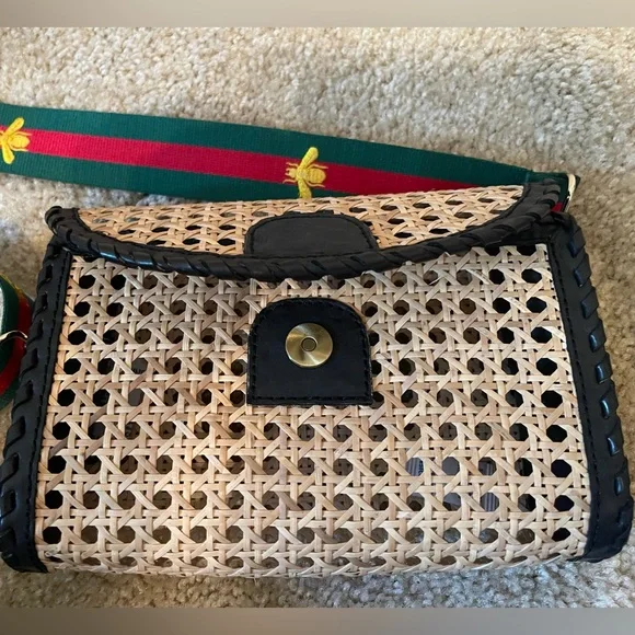 Stylish Black and Tan Woven Crossbody Bag - Picture 3 of 6